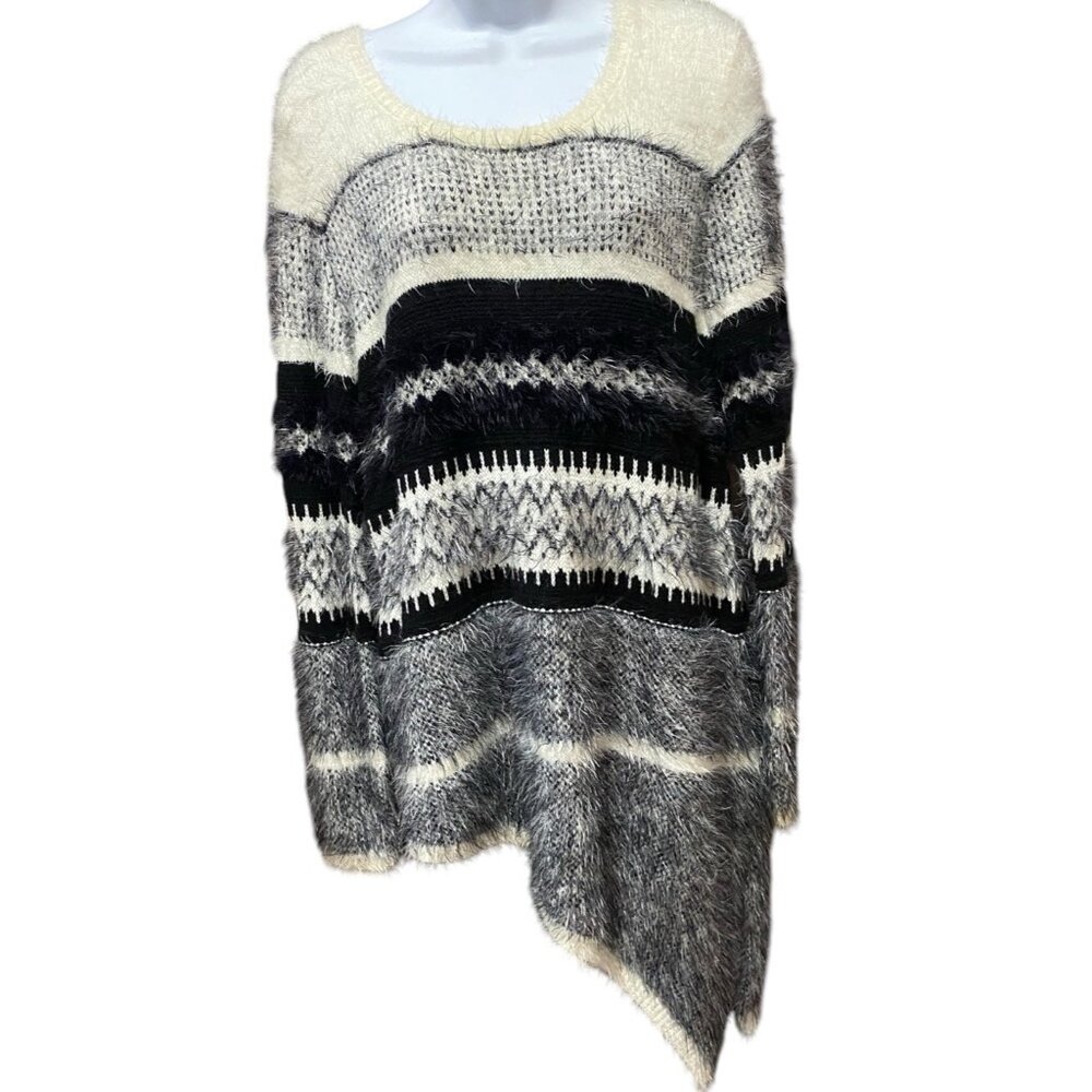 Oliver‎ Asymmetrical Long Sleeve Sweater L Black White Stripes Fuzzy Knit Y2K